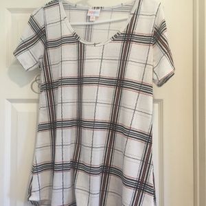 LuLaRoe Classic tee